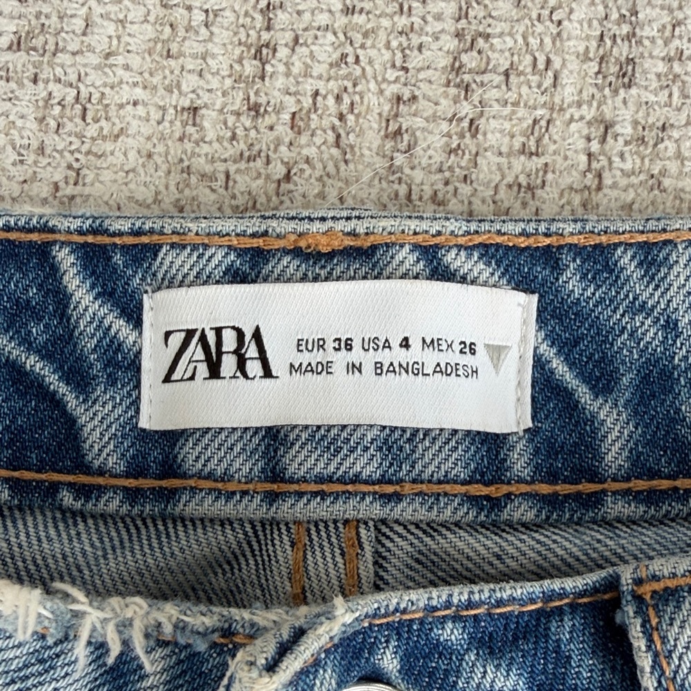 Zara - Distressed Denim Jeans - Picture 4 of 7